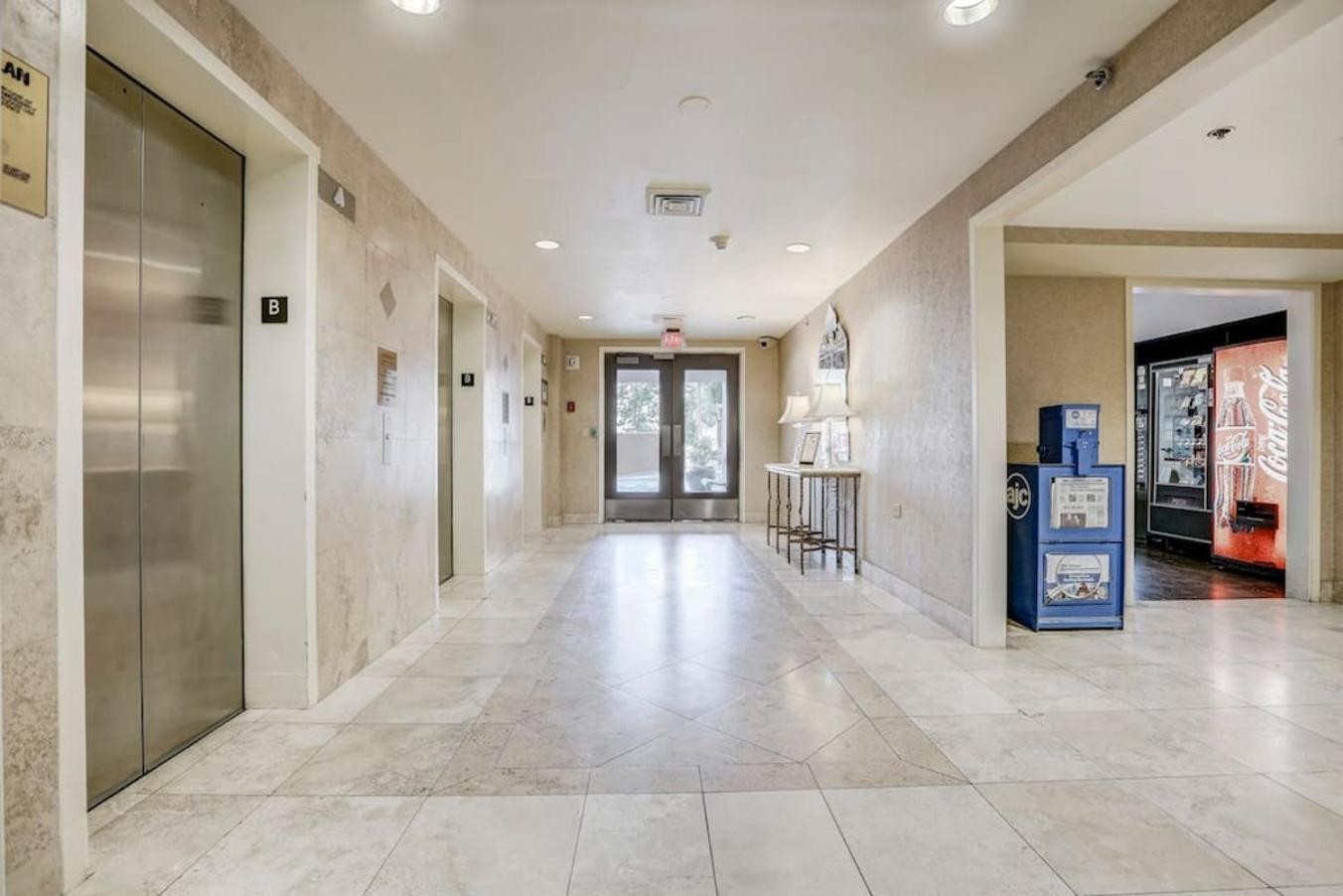 Stayatl High Rise Condo Downtown Atl With Views Атланта Екстер'єр фото