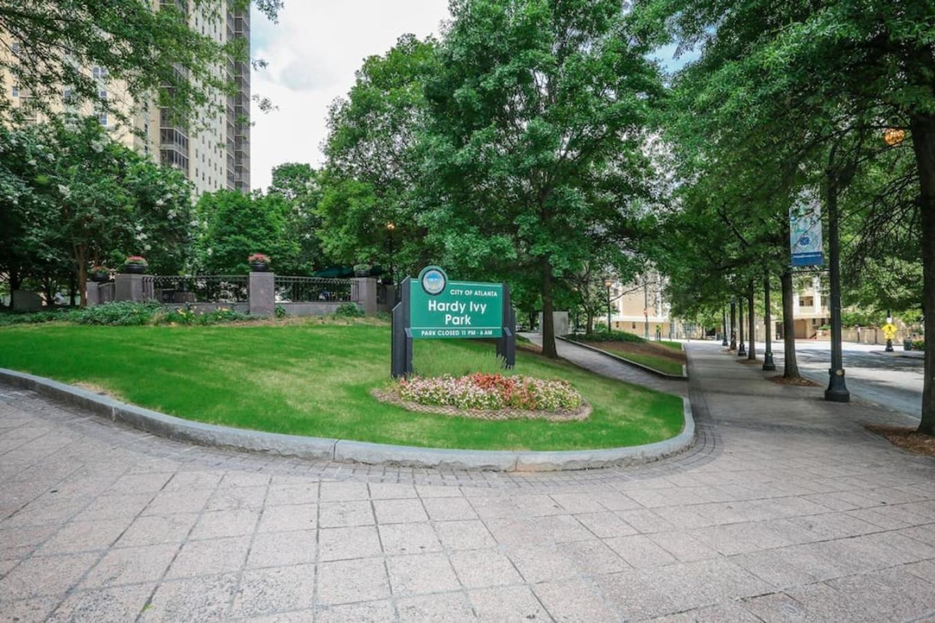 Stayatl High Rise Condo Downtown Atl With Views Атланта Екстер'єр фото